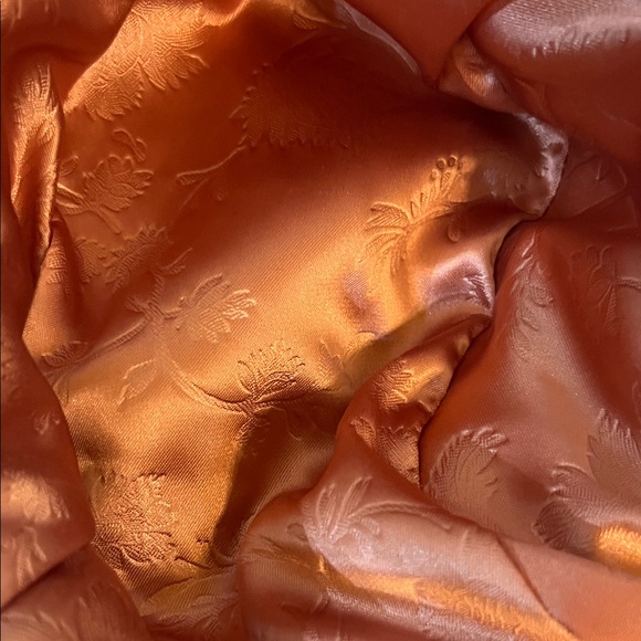 Luxurious Faux Fur Hat in Warm Brown - Picture 3 of 6